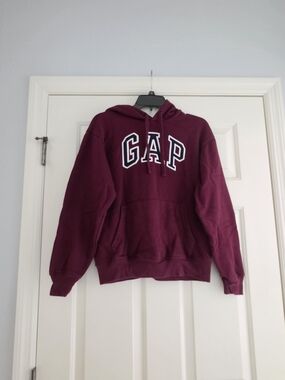 GAP Burgundy Pullover Hoodie- XS Women's Like New